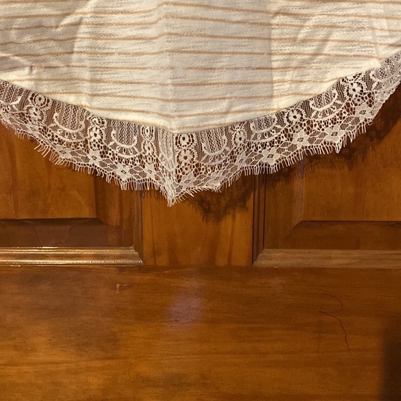 Lace trim tunic - Picture 3 of 5